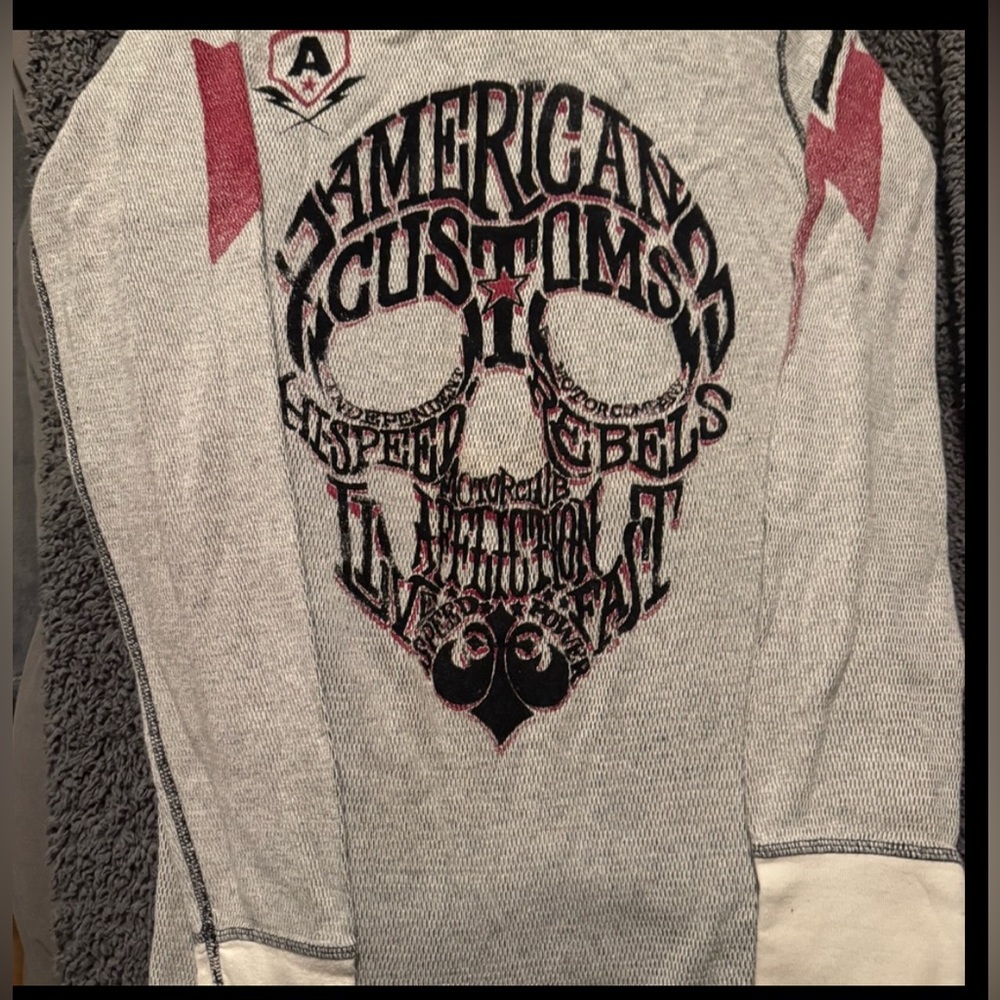 Affliction medium reversible thermal shirt